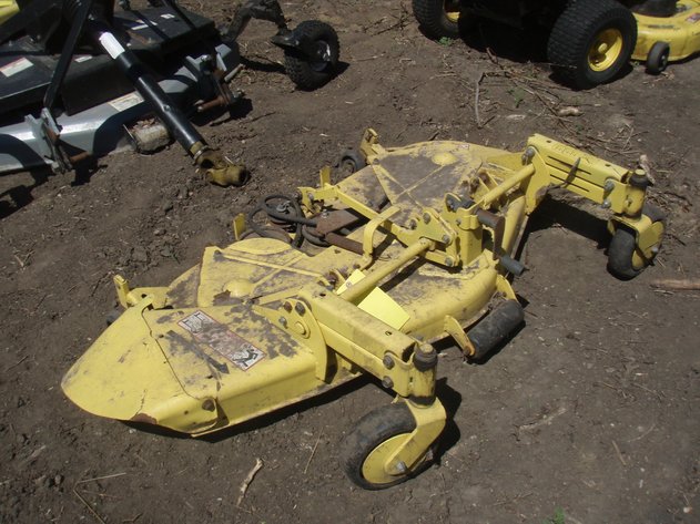 Image for John Deere F525 deck for parts