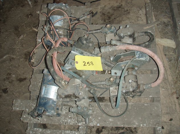Image for 2 small pumps with 12 volt motors