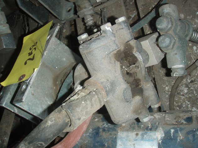 Image for 2 small pumps with 12 volt motors