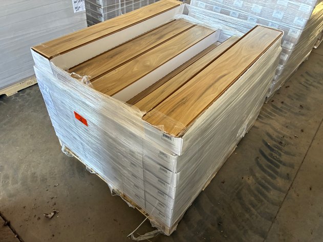 Image for 745.55 sqft Costco Home Millport Hickory Mohawk Waterproof Click Laminate Plank