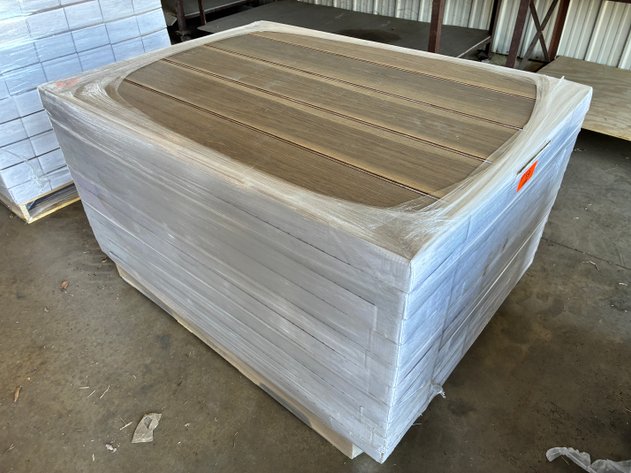 Image for 988 sqft Hickory 07586 Mohawk Waterproof Click Laminate Plank