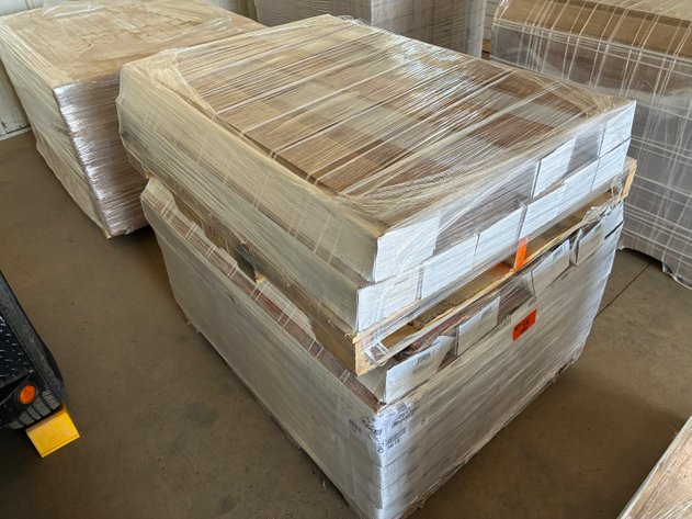 Image for 841.82 sqft Pergo Outlast Paradise Jatoba Mohawk Waterproof Click Laminate Plank