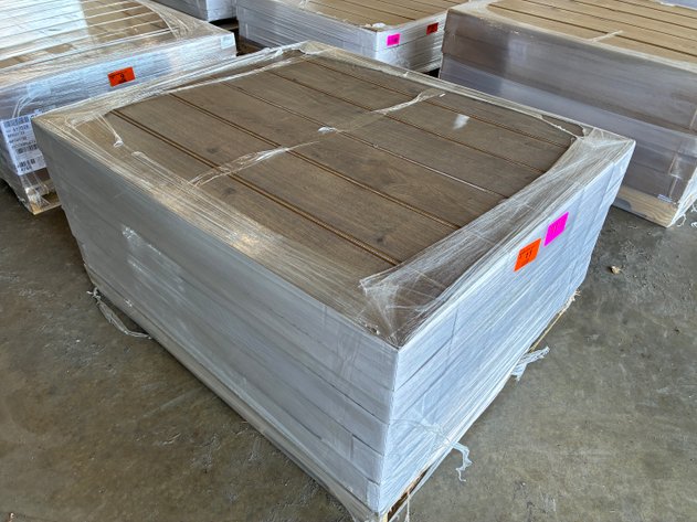 Image for 870.48 sqft Pergo Pro Aventcross Oak Mohawk Waterproof Click Laminate Plank