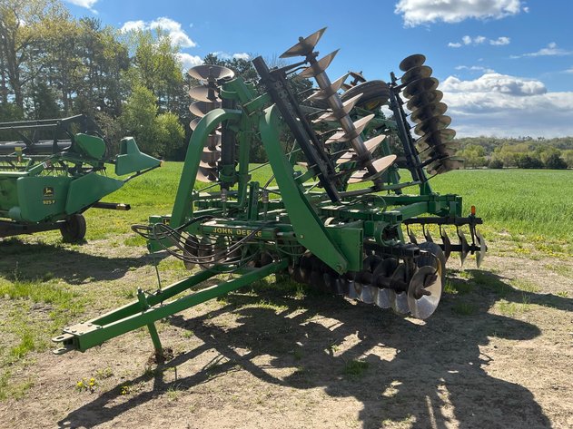 Image for John Deere 235 Disc, 22'