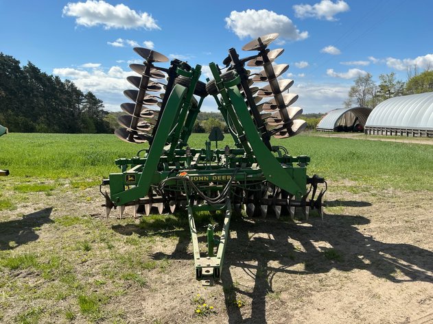 Image for John Deere 235 Disc, 22'