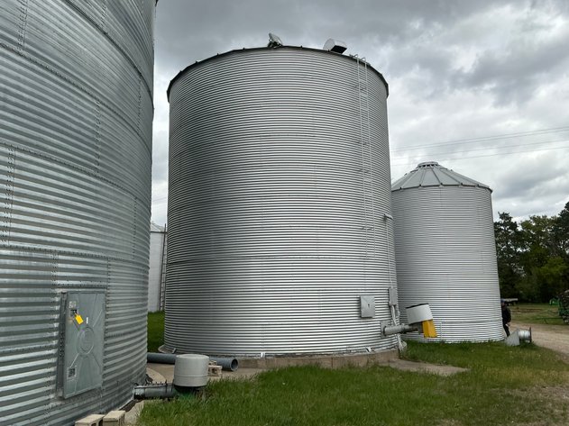 Image for Grain Bin 10,000 Bushel