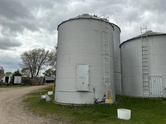 Image for Grain Bin, 2,800 Bushel