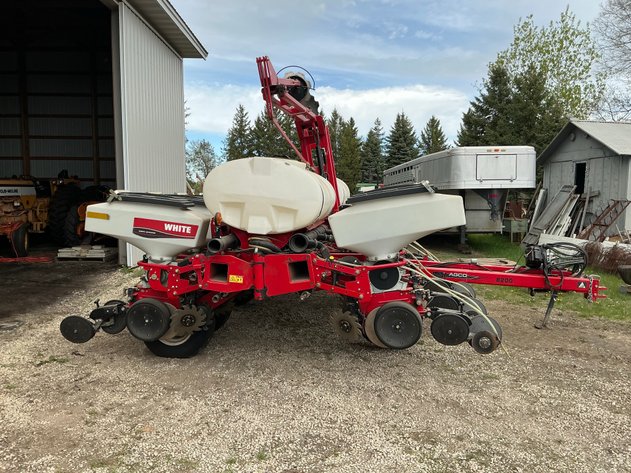 Image for White Agco 8200 12-row planter, 30