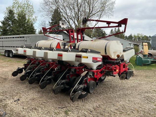 Image for White Agco 8200 12-row planter, 30