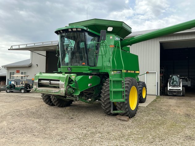 Image for 1996 John Deere 9500 Combine