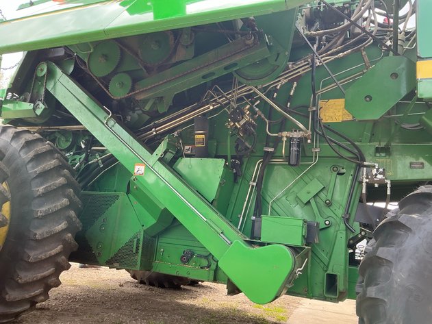 Image for 1996 John Deere 9500 Combine