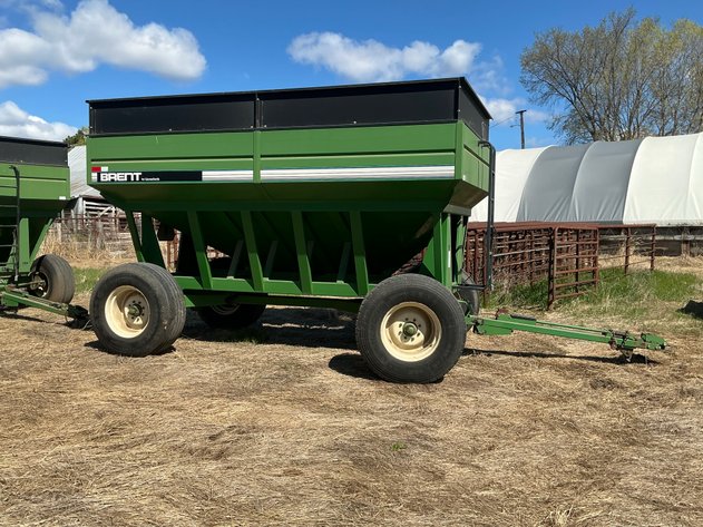 Image for Brent 440 Bushel Gravity Wagon with brakes and lights