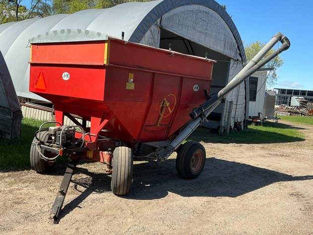 Image for J&M 250-7 Gravity Box with Extensions on Minnesota 10-ton running gear