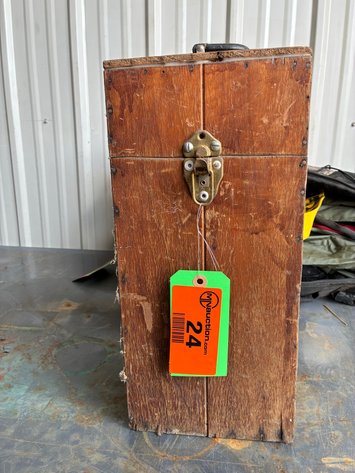 Image for Coleman 220F camp lantern with wood case