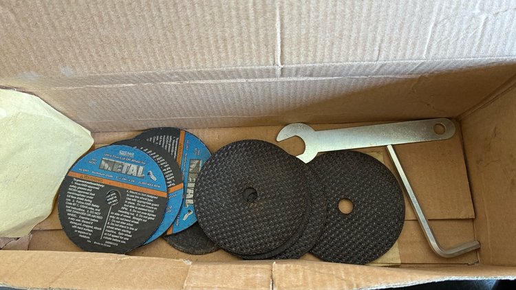 Image for Chicago Electric cut-off tool