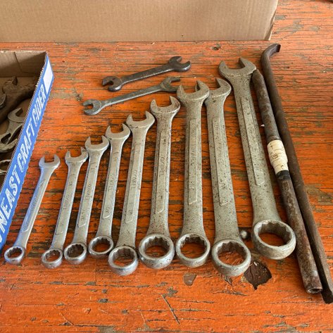 Image for Combination wrenches and organizers
