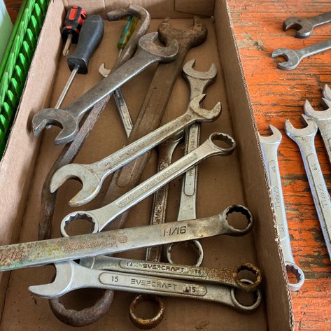 Image for Combination wrenches and organizers