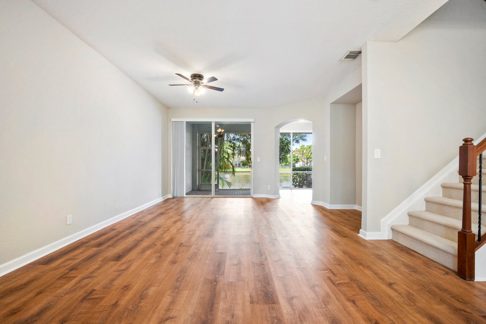 Image for Thousand Oaks Townhouse Riviera Beach, Online Auction, Palm Beach County