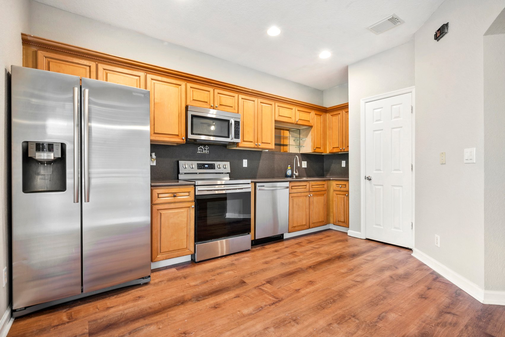 Image for Thousand Oaks Townhouse Riviera Beach, Online Auction, Palm Beach County