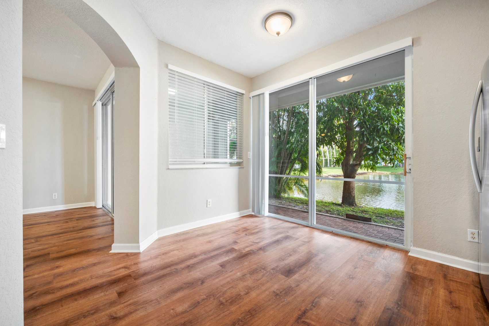 Image for Thousand Oaks Townhouse Riviera Beach, Online Auction, Palm Beach County
