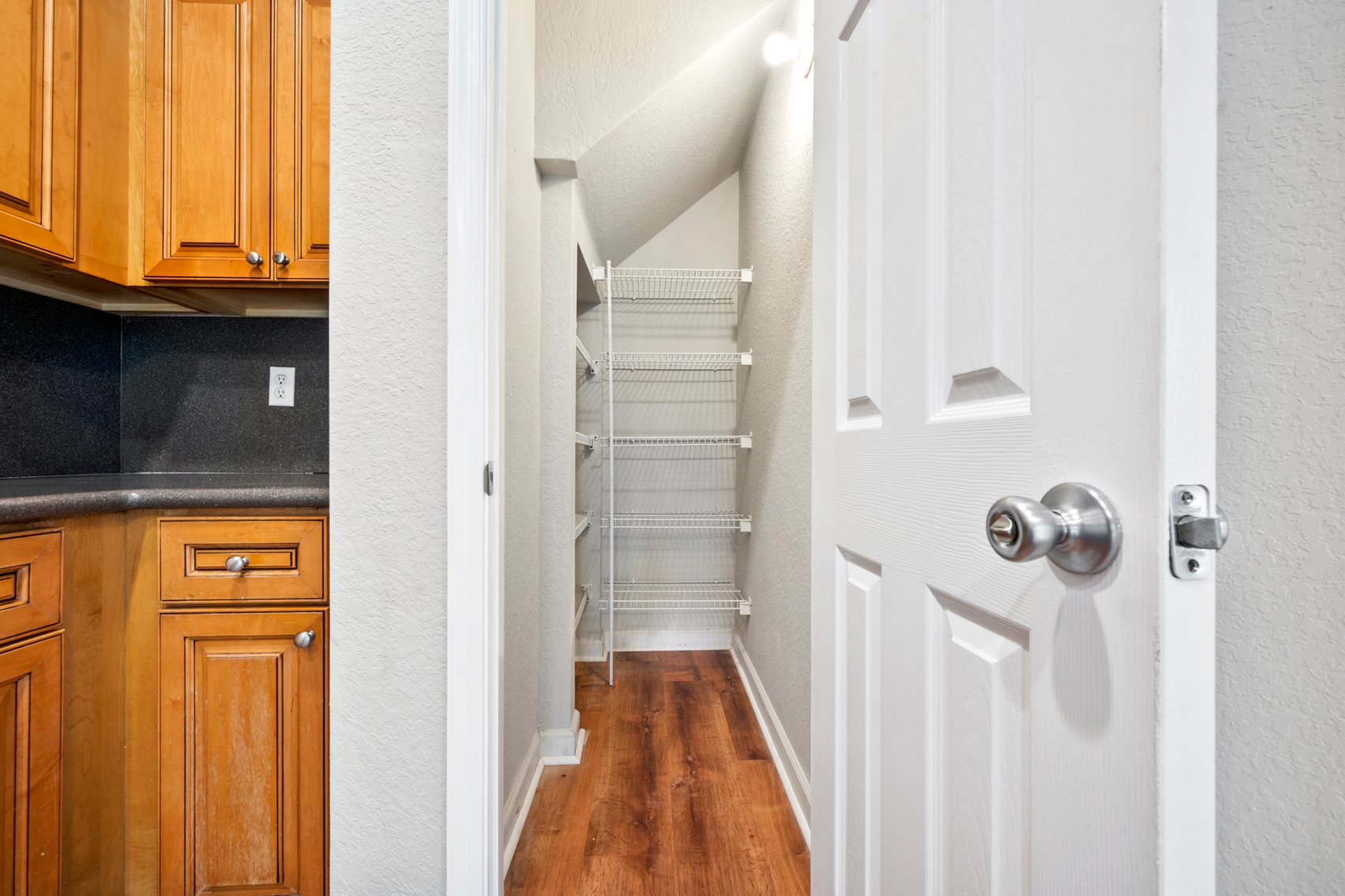 Image for Thousand Oaks Townhouse Riviera Beach, Online Auction, Palm Beach County