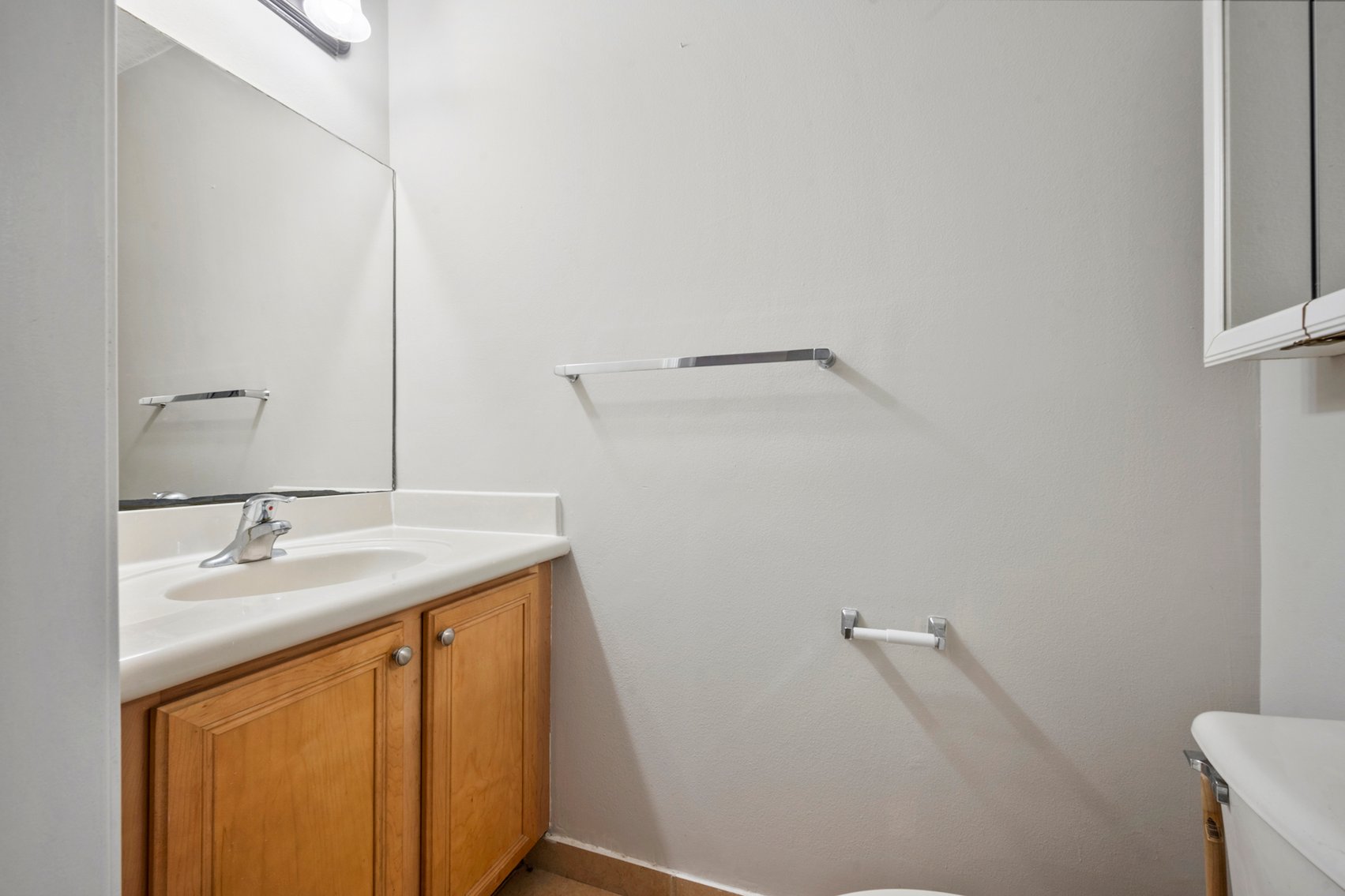 Image for Thousand Oaks Townhouse Riviera Beach, Online Auction, Palm Beach County