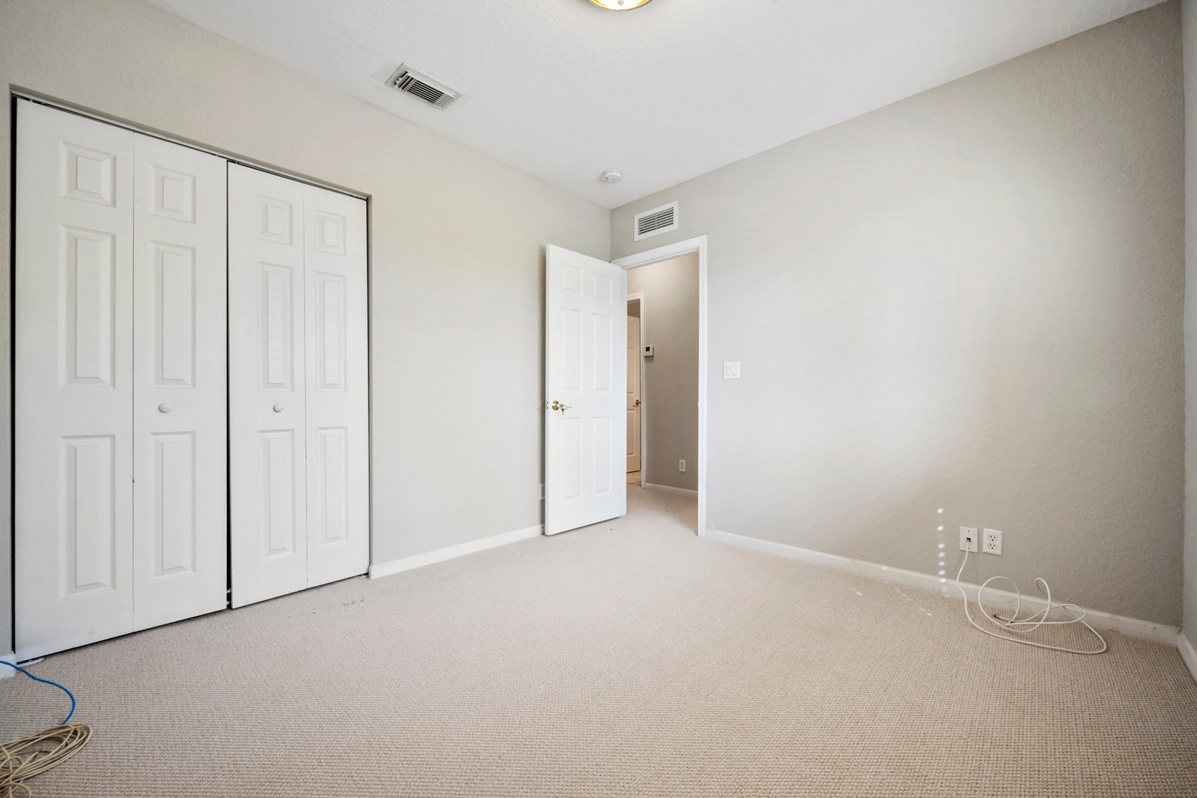 Image for Thousand Oaks Townhouse Riviera Beach, Online Auction, Palm Beach County