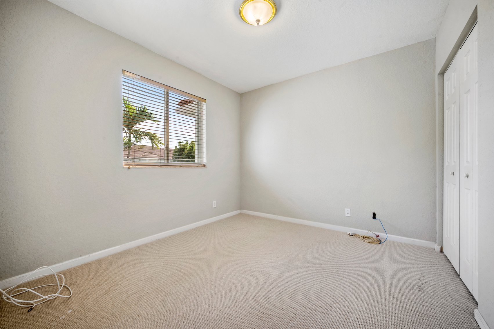 Image for Thousand Oaks Townhouse Riviera Beach, Online Auction, Palm Beach County