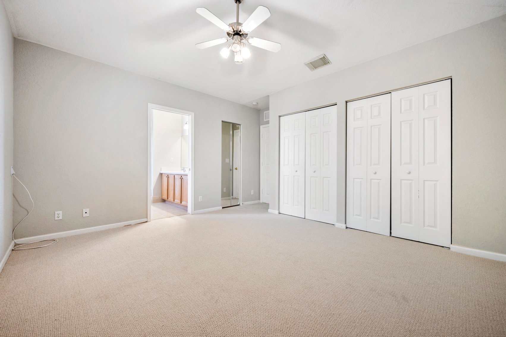 Image for Thousand Oaks Townhouse Riviera Beach, Online Auction, Palm Beach County