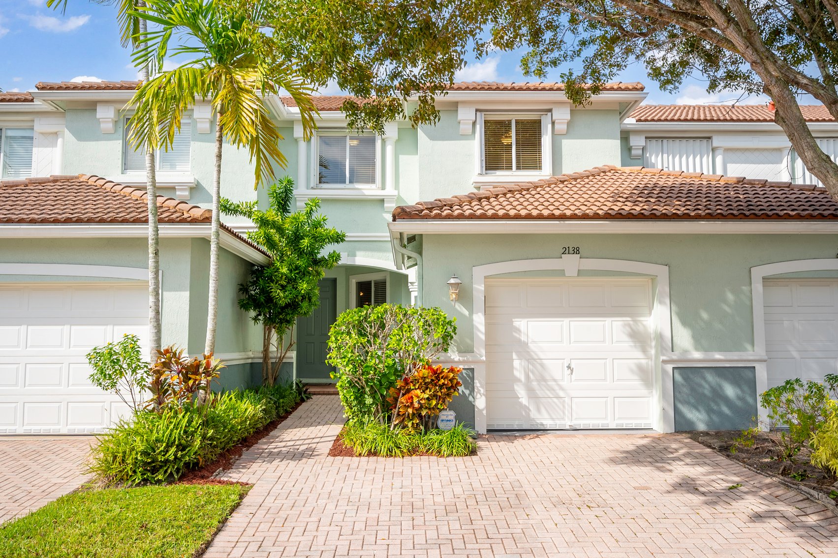 Image for Thousand Oaks Townhouse Riviera Beach, Online Auction, Palm Beach County
