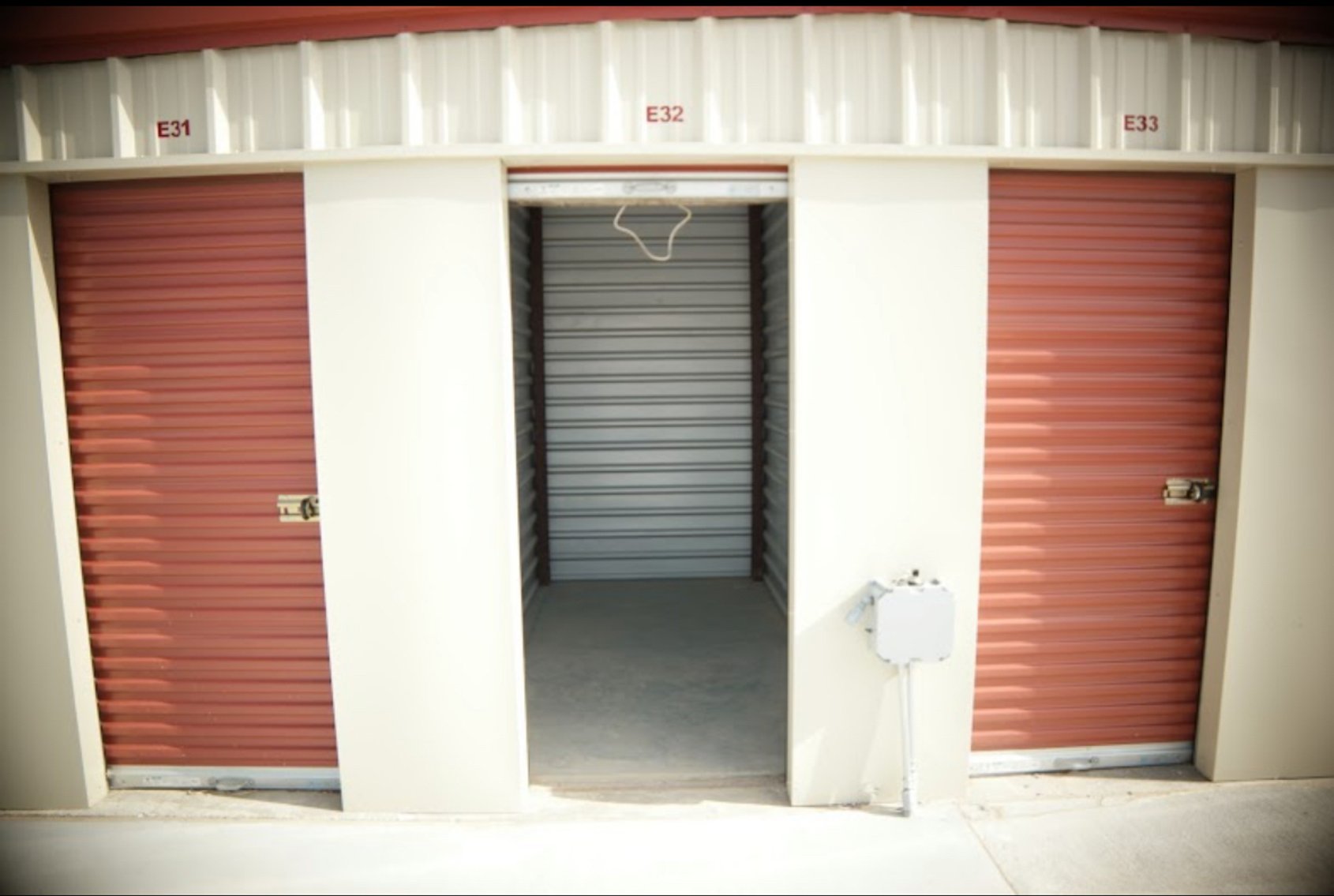 Image for DELINQUENT STORAGE UNIT LIVE AUCTION - PONCA STORAGE FACILITY