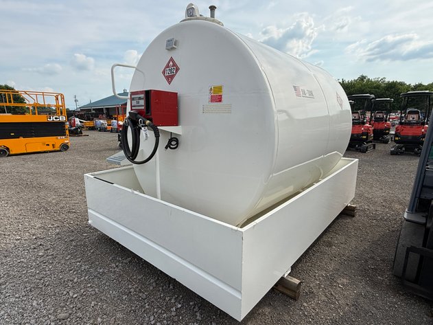 Image for 2025 AM TANK 2300 GALLON FUEL TANK