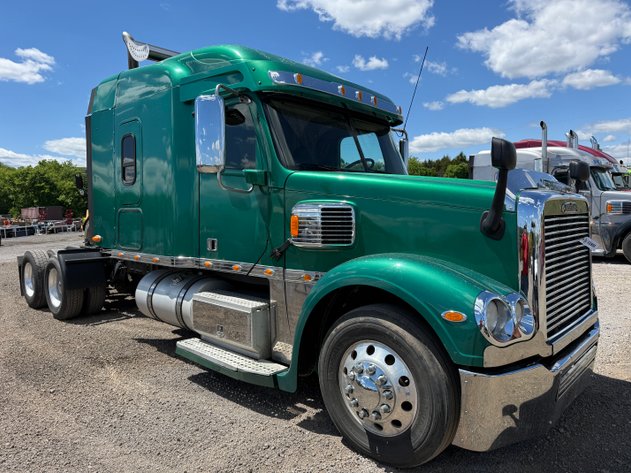 Image for 2015 FREIGHTLINER CORONADO ROAD TRACTOR