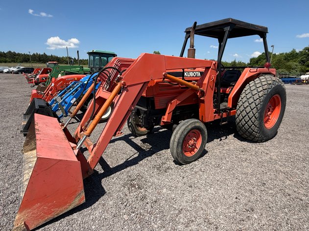 Image for KUBOTA M4950 TRACTOR