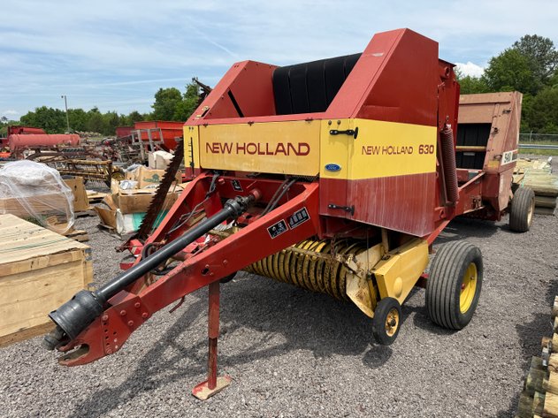 Image for NEW HOLLAND 630 ROUND BALER