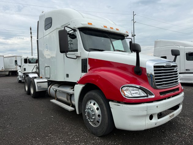 Image for 2015 FREIGHTLINER TANDEM AXLE ROAD TRACTOR