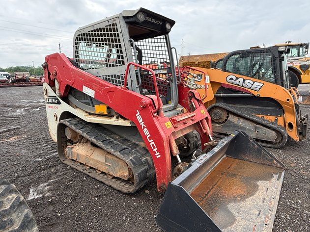 Image for TAKEUCHI TL10V-2 TRACK SKID STEER
