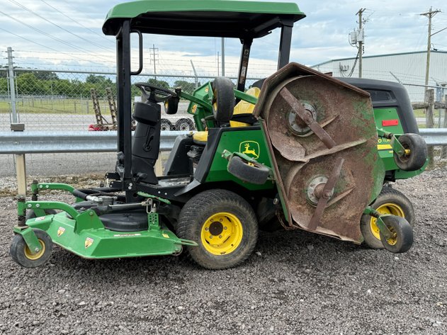 Image for JOHN DEERE 1600 GOLF COURSE MOWER
