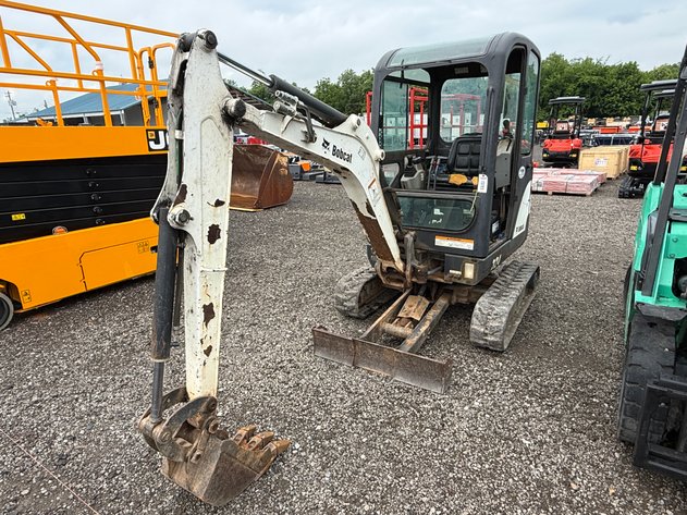 Image for 2014 BOBCAT 324 EXCAVATOR