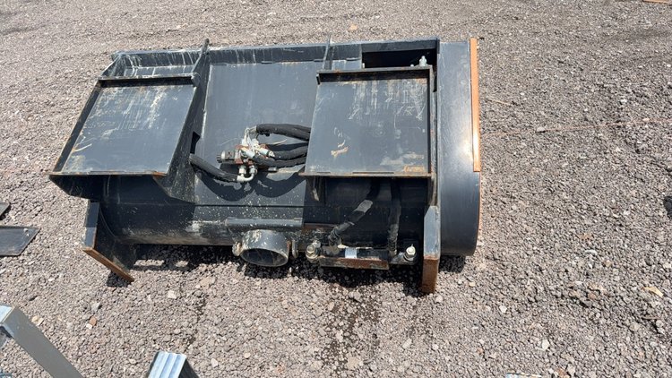 Image for WOLVERINE SKID STEER CONCRETE MIXING BUCKET