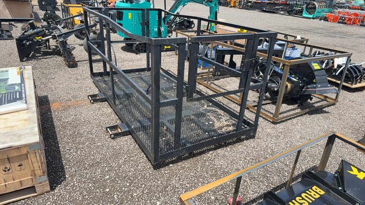 Image for 4' X 8' FORKLIFT MAN BASKET