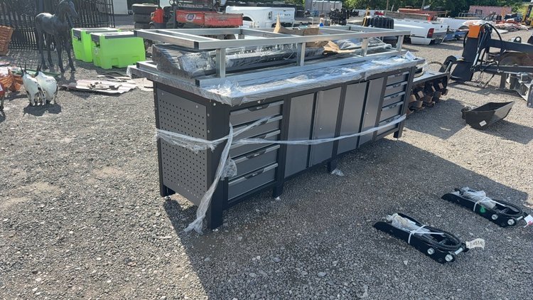Image for 9' TMG 10 DRAWER 2 CABINET WORK BENCH