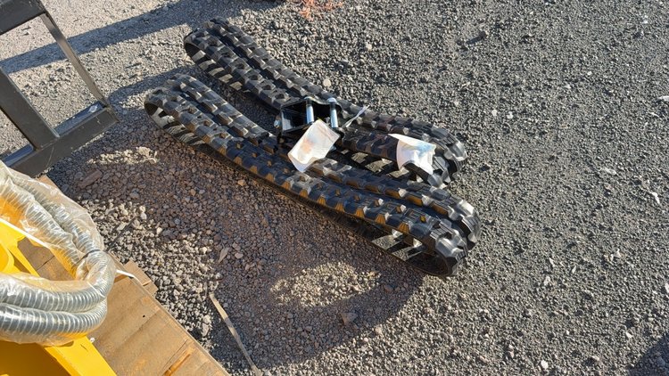 Image for SET OF MINI EXCAVATOR TRACKS AND QUICK COUPLER