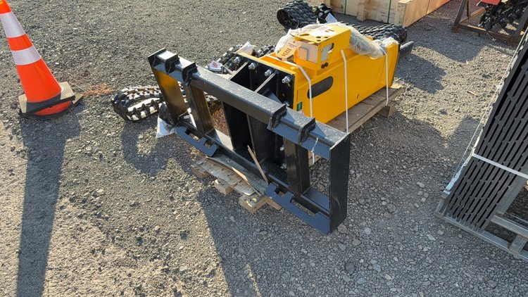 Image for CID SKID STEER HYD BREAKER