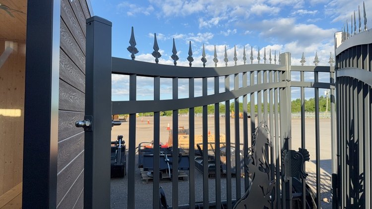 Image for 14' BI PARTING GATE
