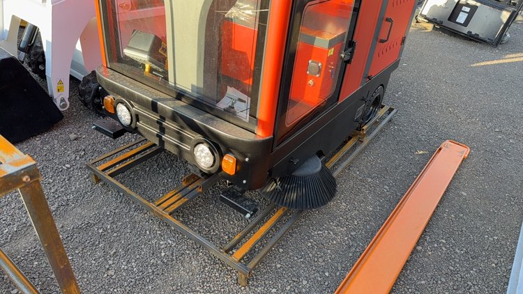 Image for 2025 FUTURE S2000 RIDE ON ELECTRIC FLOOR SWEEPER