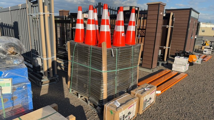 Image for APPROX (250) TRAFFIC CONES
