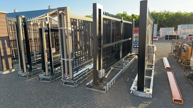 Image for 13' BI PARTING GATE