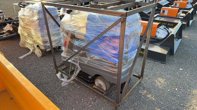 Image for FUTURE ELECTRIC FLOOR SCRUBBER