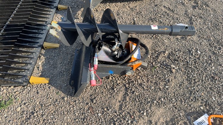 Image for WOLVERINE DINGO POST HOLE AUGER W/12